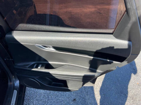 2025 Genesis G80 2.5T