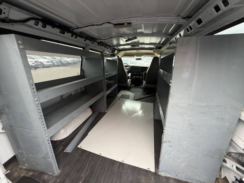 2017 Chevrolet Express 2500