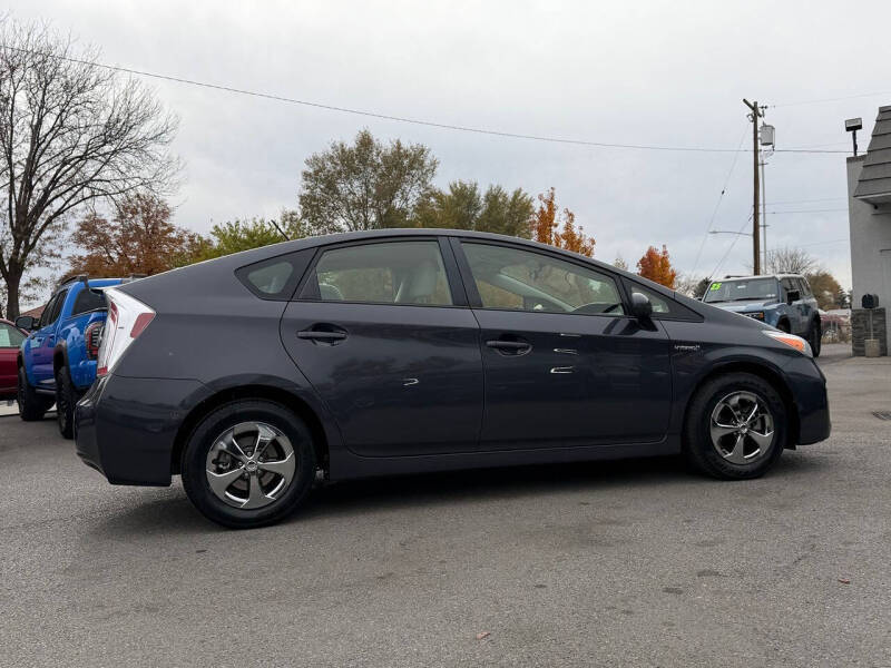 2012 Toyota Prius Two