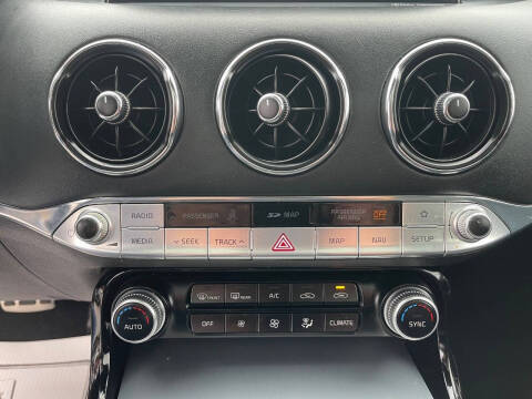 2019 Kia Stinger GT1