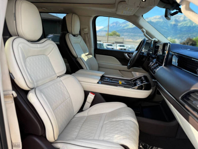 2021 Lincoln Navigator Black Label