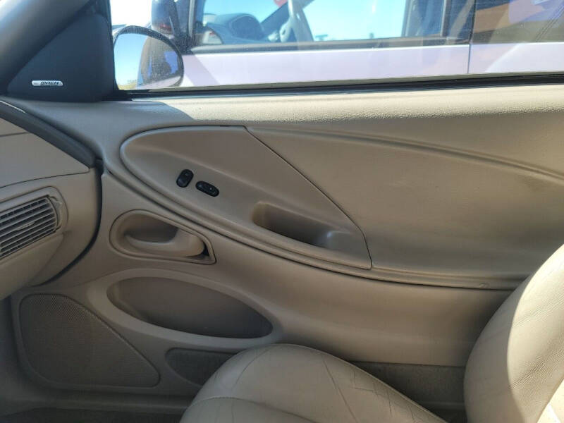 2000 Ford Mustang GT