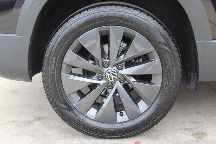 2024 Volkswagen Taos S