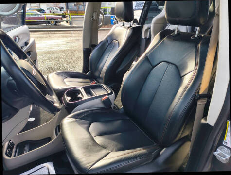 2018 Chrysler Pacifica Touring L