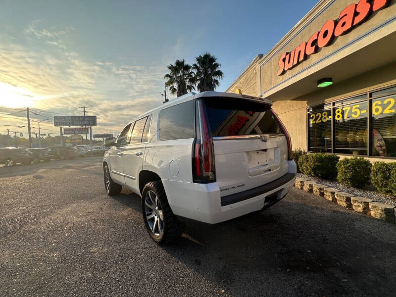 2020 Cadillac Escalade Luxury