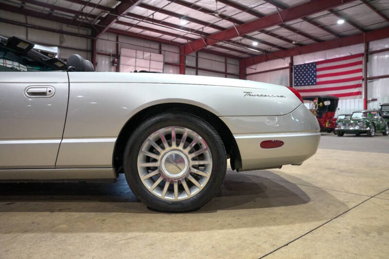 2004 Ford Thunderbird Deluxe