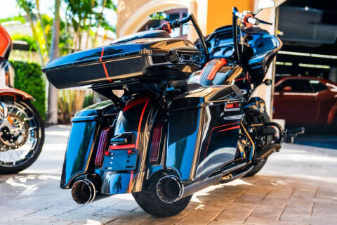 2018 Harley-Davidson FLTRXSE CVO Road Glide