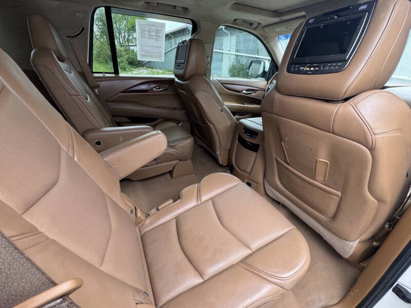 2015 Cadillac Escalade Platinum