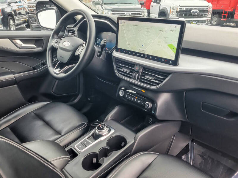 2024 Ford Escape Platinum