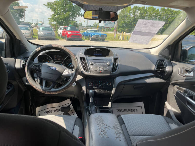 2017 Ford Escape SE