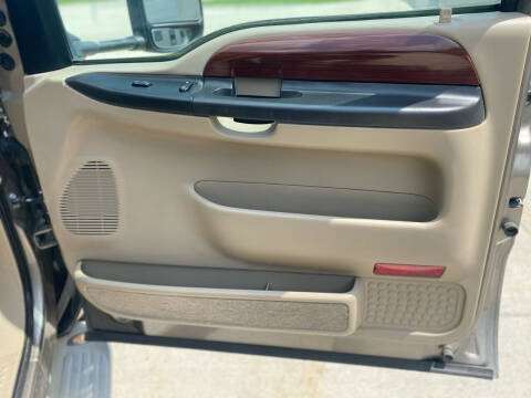 2005 Ford Excursion Limited