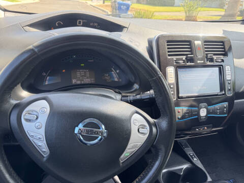 2015 Nissan LEAF SL