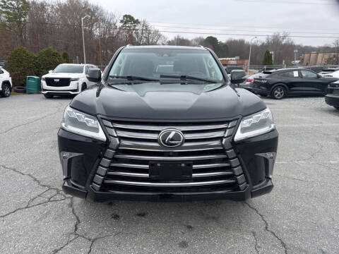 2021 Lexus LX 570 Three-Row