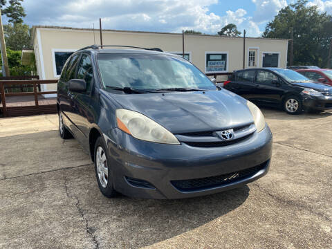 2007 Toyota Sienna for sale at Port City Auto Sales in Baton Rouge LA