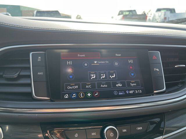 2021 Buick Enclave Essence