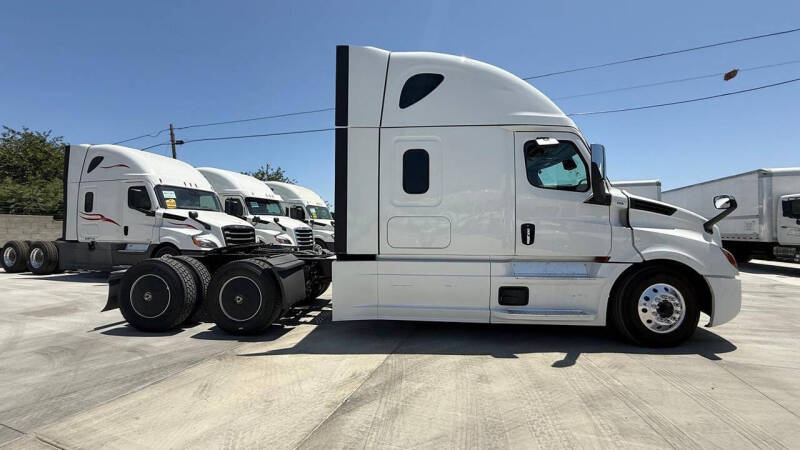 2021 Freightliner Cascadia