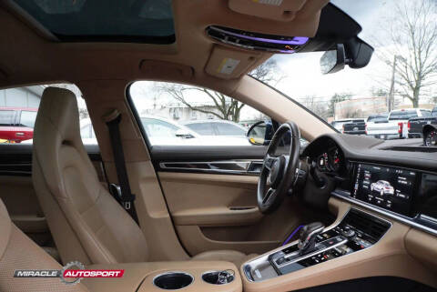 2017 Porsche Panamera 4S