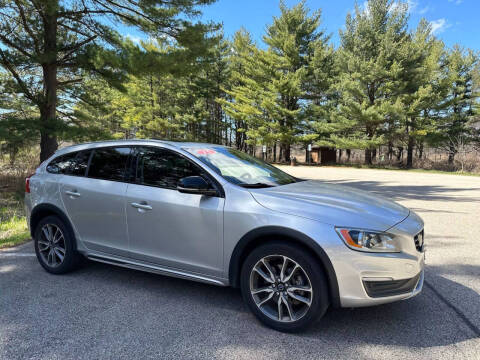 2015 Volvo V60 Cross Country T5