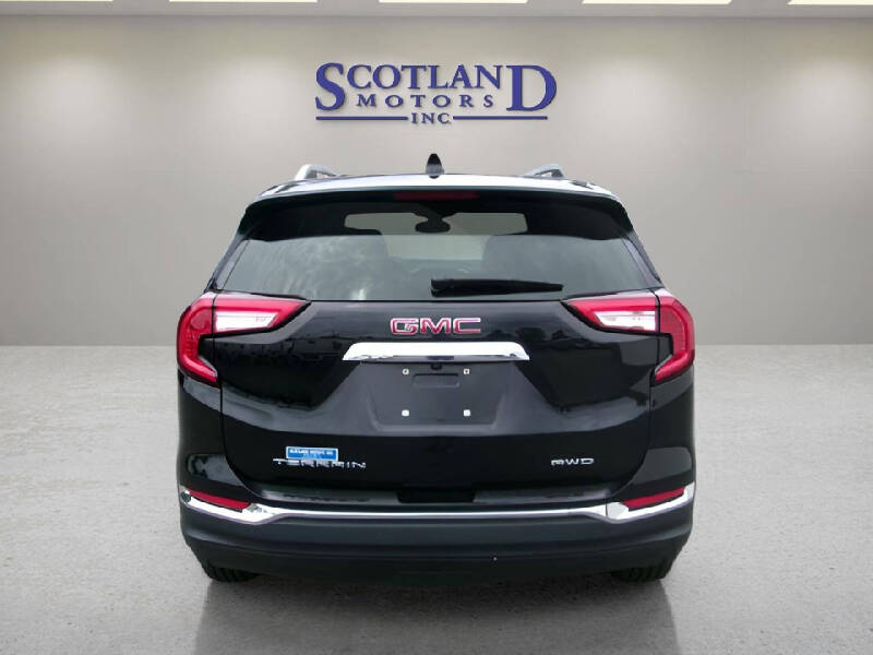 2024 GMC Terrain SLT