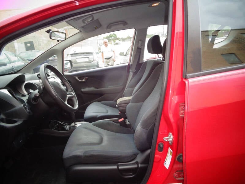 2010 Honda Fit Sport photo 9