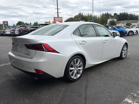 2016 Lexus IS 200t