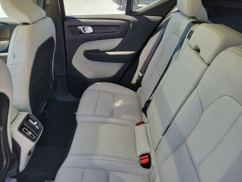 2026 Volvo XC40 B5 Plus