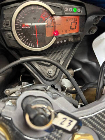 2013 Suzuki GSX-R750