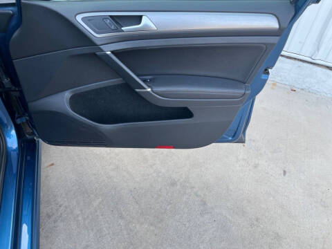 2017 Volkswagen Golf