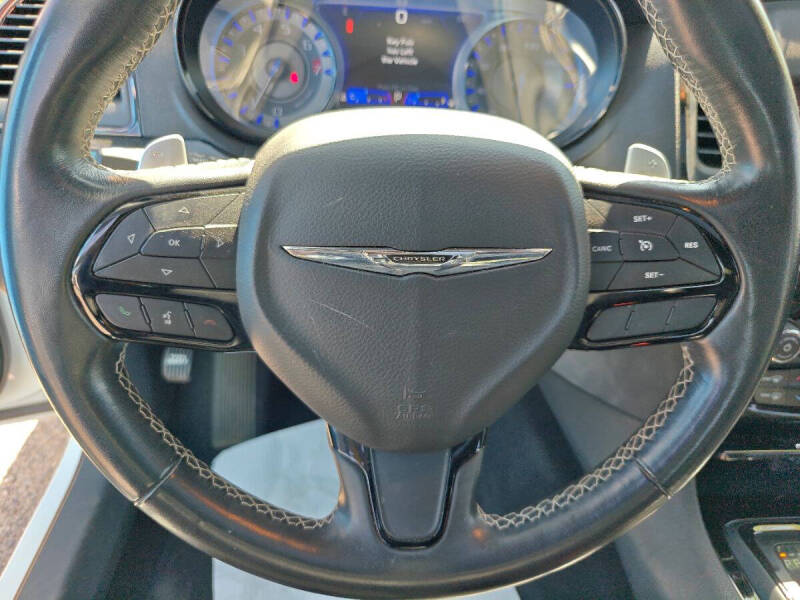 2022 Chrysler 300 S V6