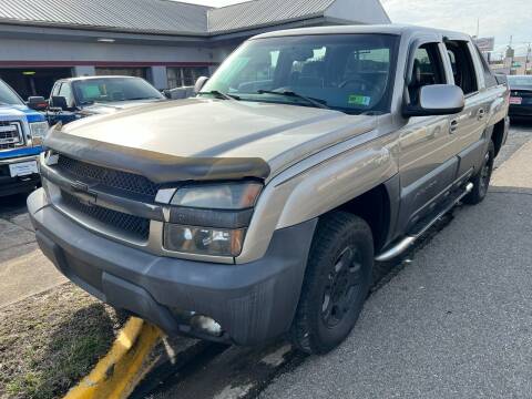 2003 Chevrolet Avalanche for sale at All American Autos in Kingsport TN
