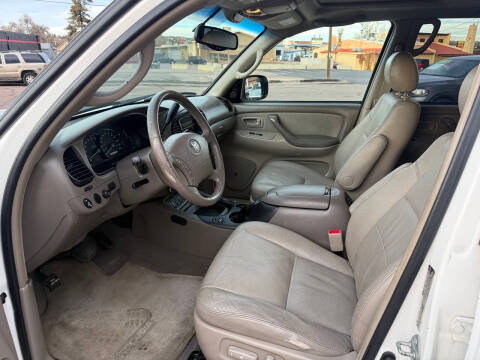 2005 Toyota Sequoia SR5