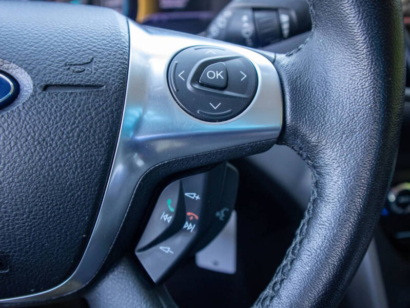 2013 Ford C-MAX Hybrid SE