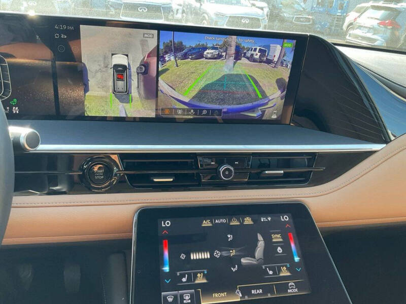 2025 Infiniti QX80 Sensory