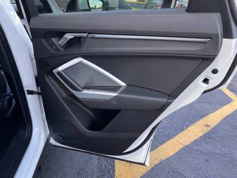 2019 Audi Q3 quattro Premium 45 TFSI