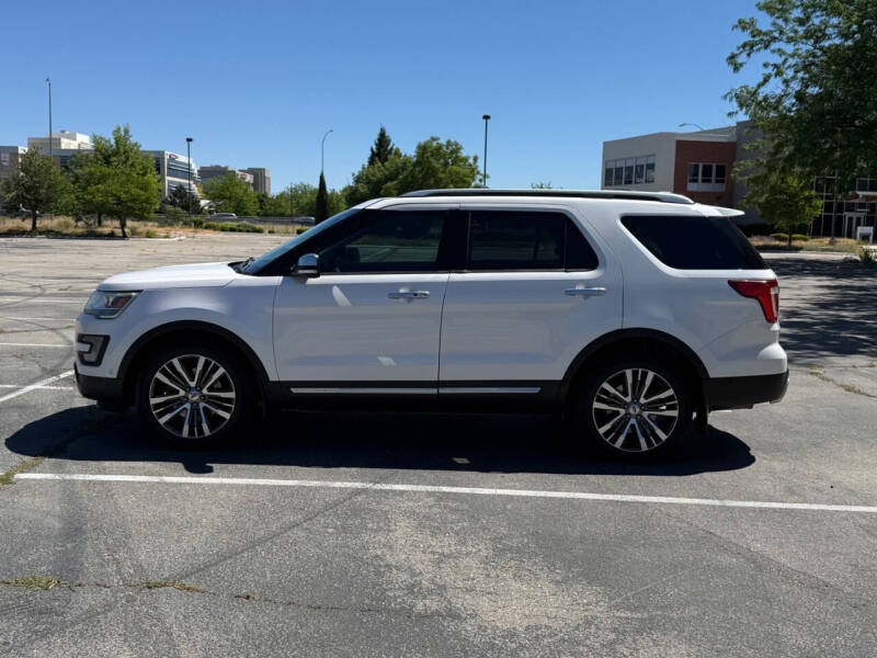 2016 Ford Explorer Platinum