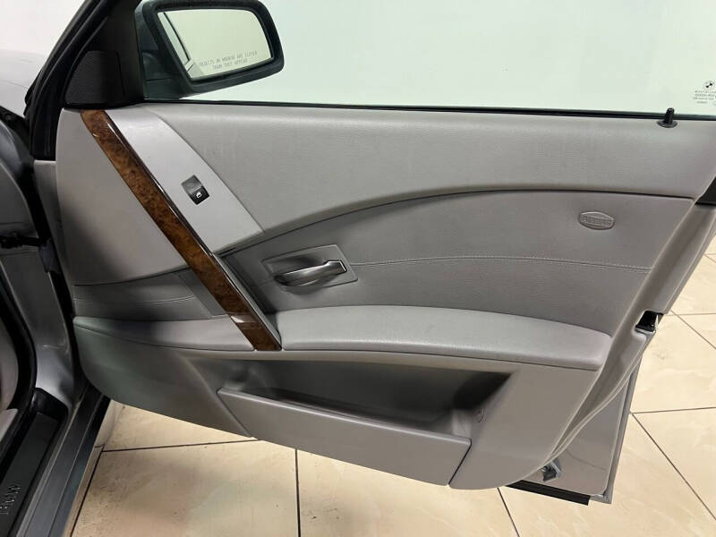 2006 BMW 5 Series 530xi