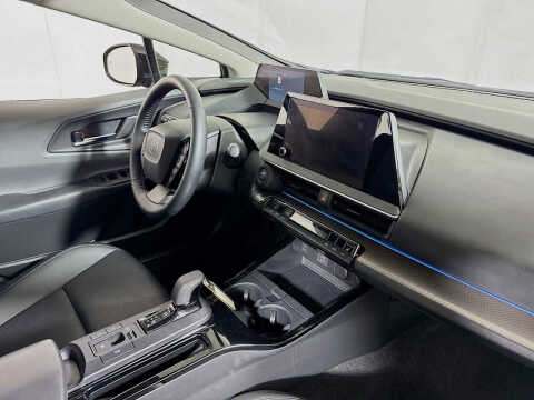 2025 Toyota Prius XLE