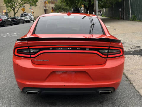 2017 Dodge Charger SXT