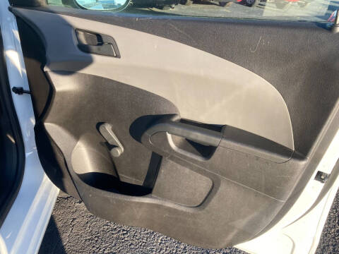 2017 Chevrolet Sonic LT Auto Fleet