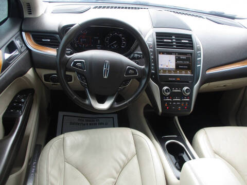2017 Lincoln MKC Select