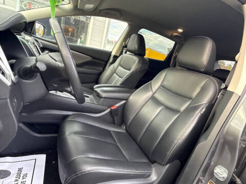 2023 Nissan Murano SV