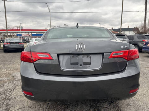 2013 Acura ILX 2.0L w/Tech