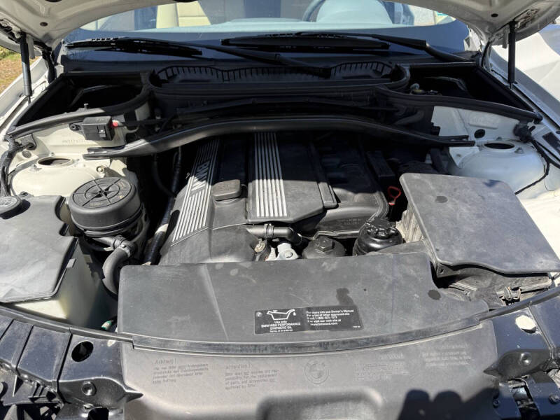 2004 BMW X3 2.5i