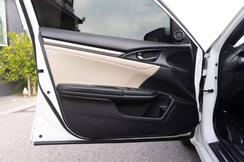 2017 Honda Civic EX-L w/Navi