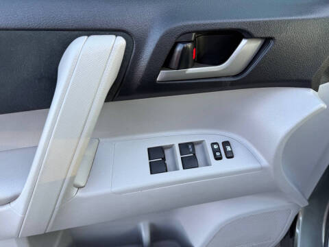 2012 Toyota Highlander