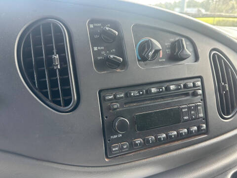2007 Ford E-Series E-350 SD XLT