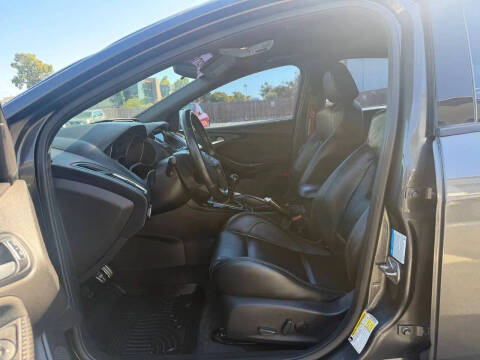2017 Ford Focus ST