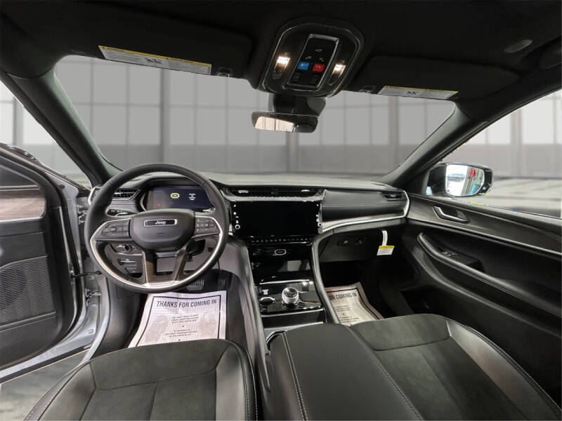 2026 Jeep Grand Cherokee L Altitude