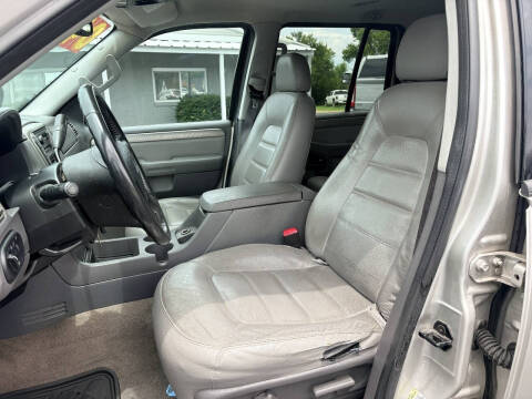 2004 Ford Explorer XLT