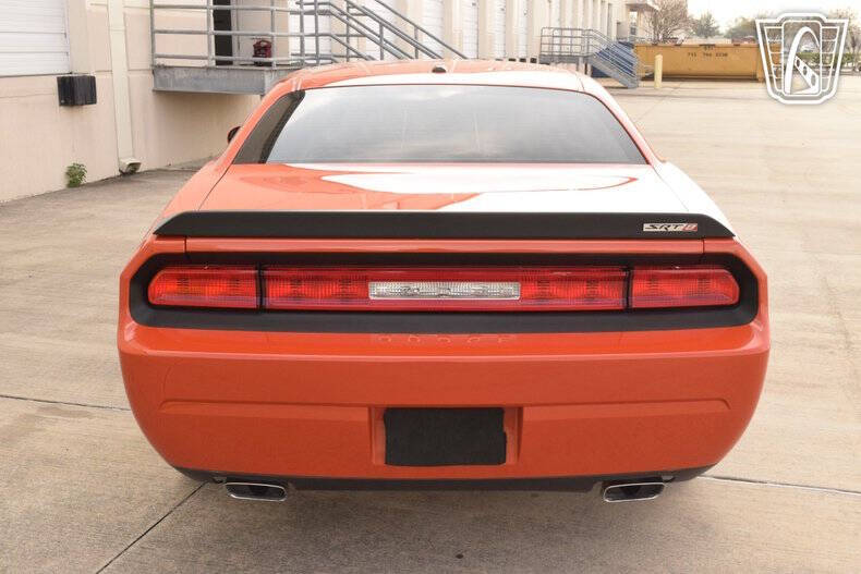 2008 Dodge Challenger SRT8